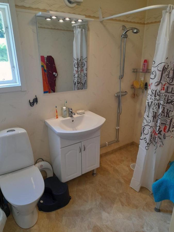 Summer Bedroom, Outside Toilet, Shower, Kitchen. 120 M From Sandbach. Bräcke Zewnętrze zdjęcie