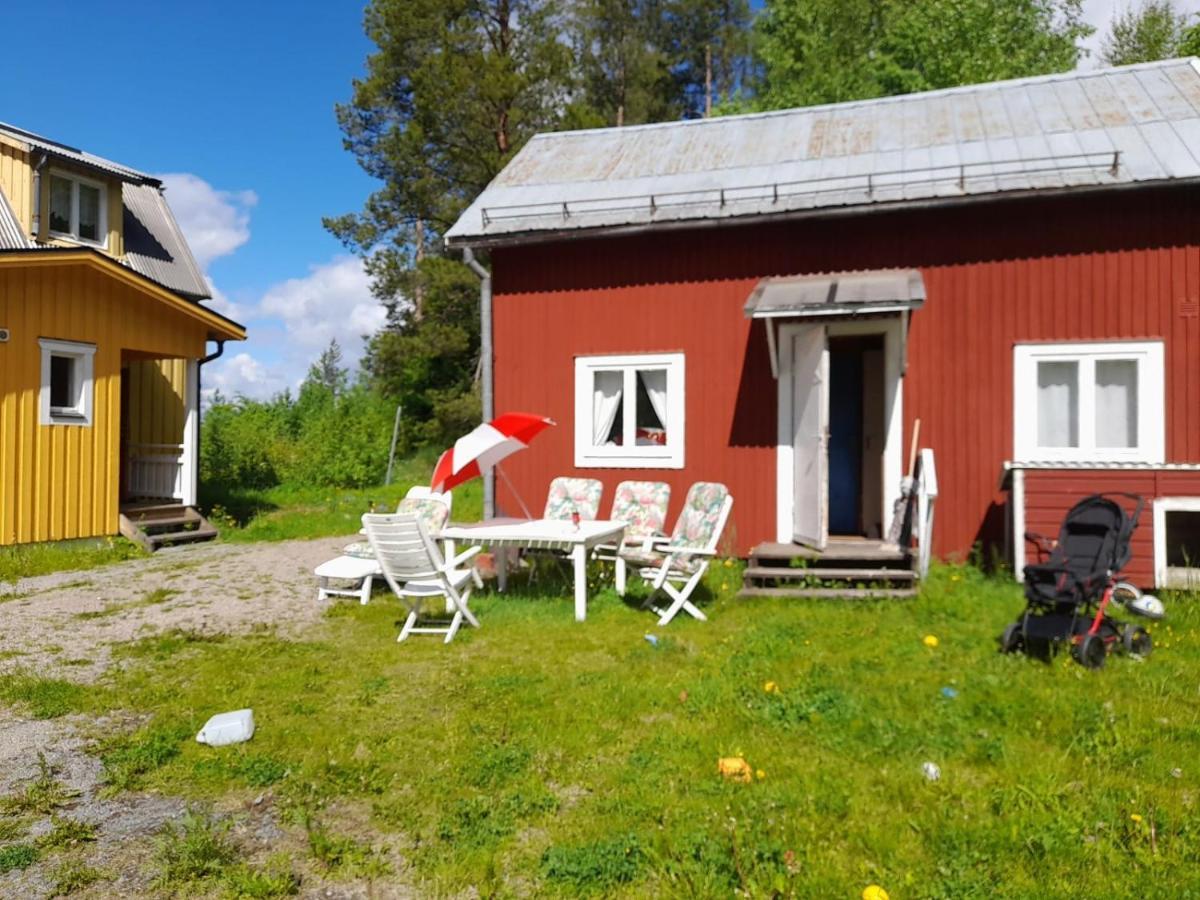 Summer Bedroom, Outside Toilet, Shower, Kitchen. 120 M From Sandbach. Bräcke Zewnętrze zdjęcie