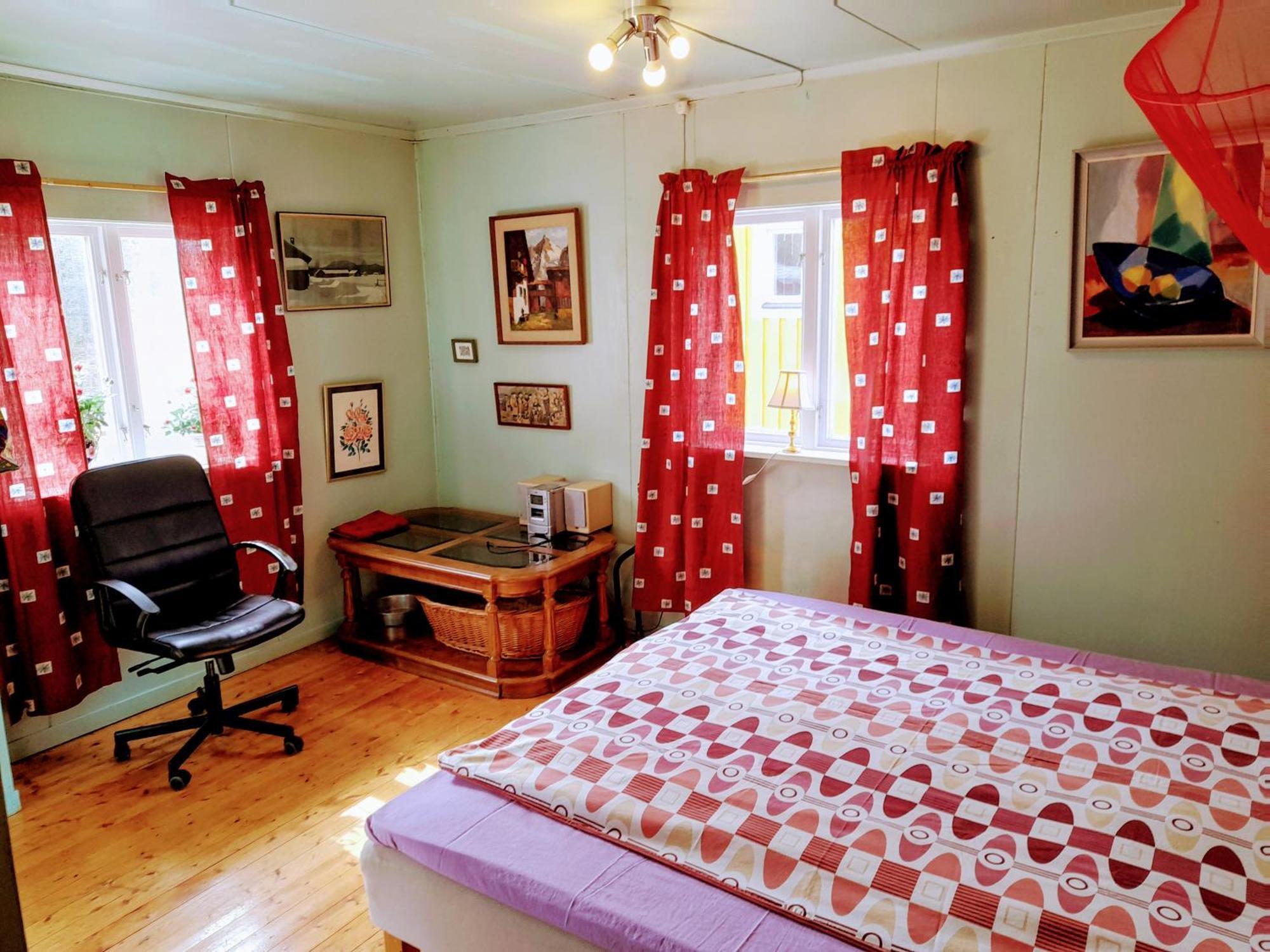 Summer Bedroom, Outside Toilet, Shower, Kitchen. 120 M From Sandbach. Bräcke Zewnętrze zdjęcie