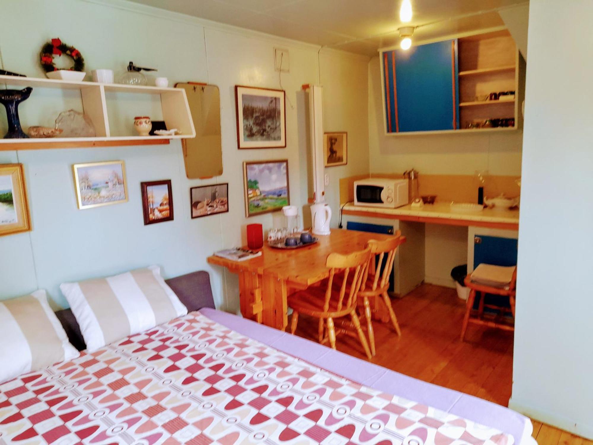 Summer Bedroom, Outside Toilet, Shower, Kitchen. 120 M From Sandbach. Bräcke Zewnętrze zdjęcie