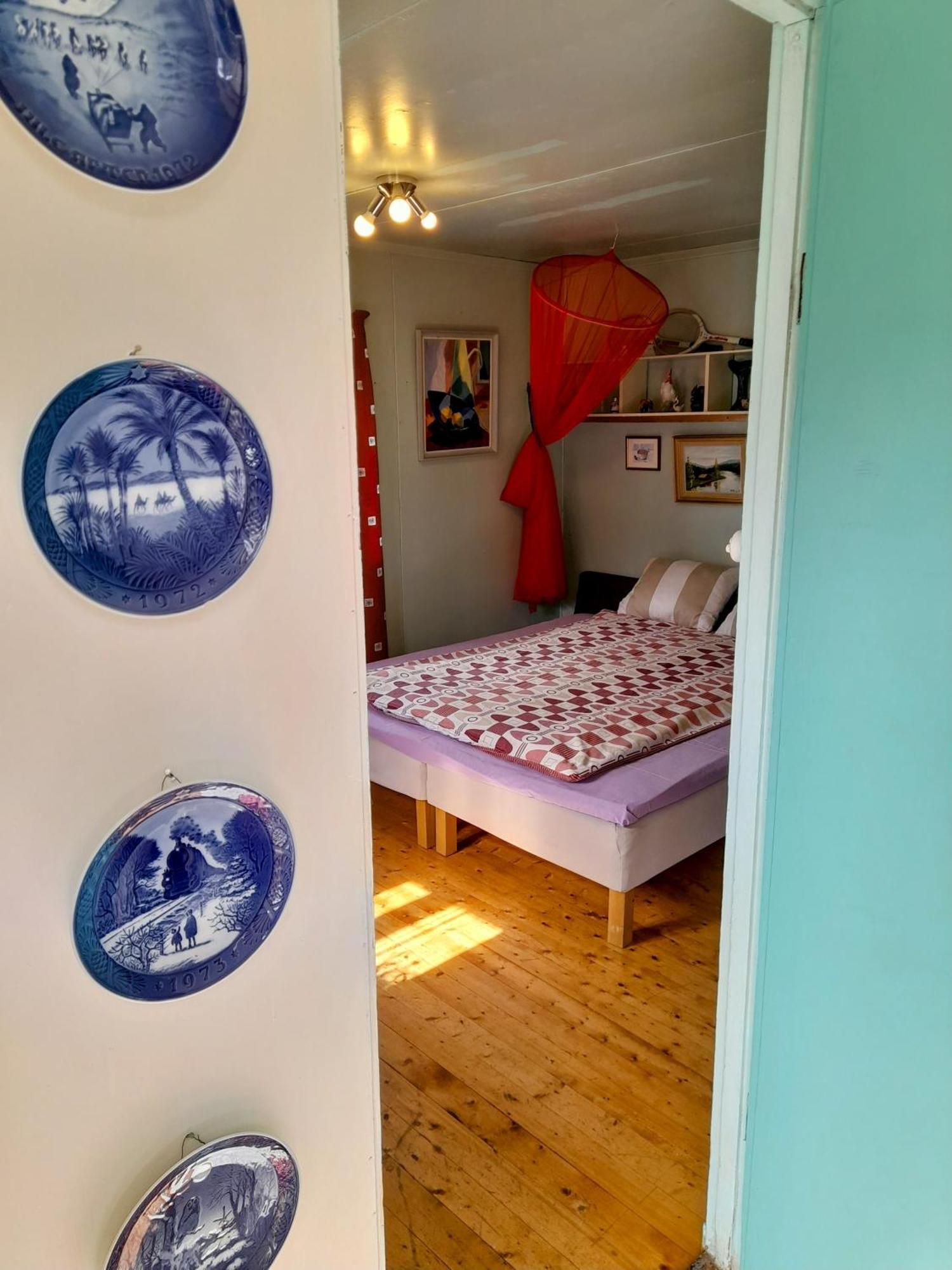 Summer Bedroom, Outside Toilet, Shower, Kitchen. 120 M From Sandbach. Bräcke Zewnętrze zdjęcie
