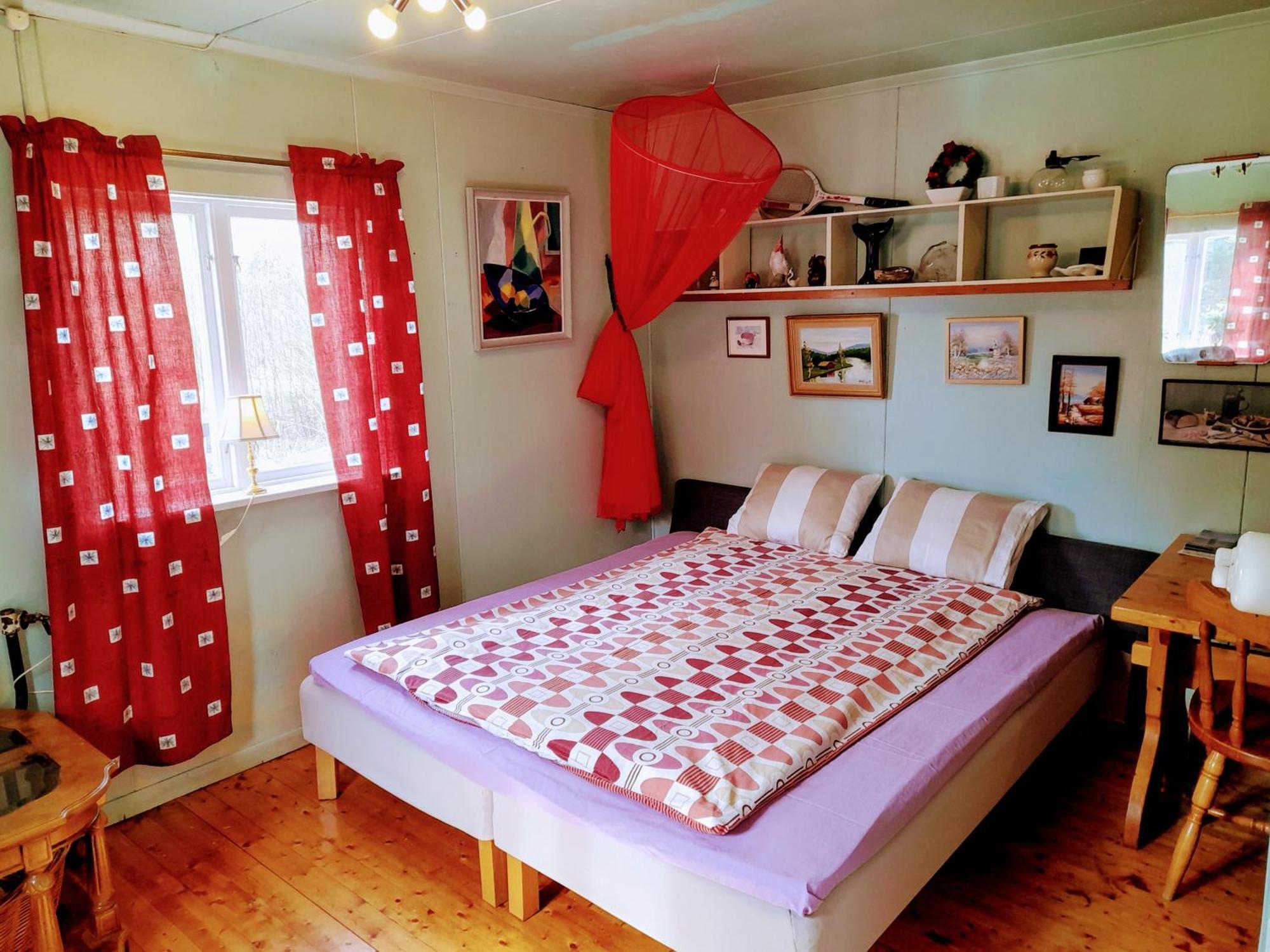 Summer Bedroom, Outside Toilet, Shower, Kitchen. 120 M From Sandbach. Bräcke Zewnętrze zdjęcie